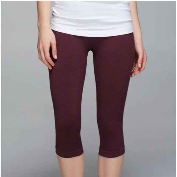 LULULEMON In The Flow Crop Leggings Heathered Bourdeaux Athleisure Womens 4 READ - Picture 7 of 7